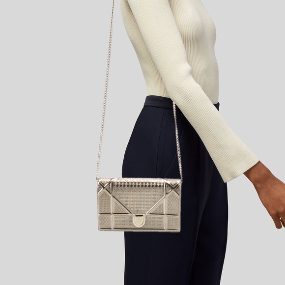 Crossbody bag - Picture 1 of 6